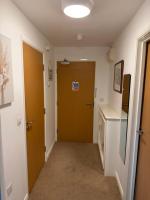 Cosy, Sleeps 6, First floor, Parking, Beautiful market town, Llani - Chambres d'hôtes Llanidloes