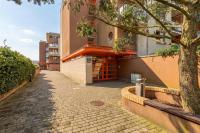Rodzinny Apartament z Parkingiem w Kołobrzegu by Noclegi Renters - Chambres d'hôtes Kołobrzeg