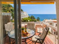 2BR Cala Salions Coastal - Terrace & Ocean Views - B&B Tossa de Mar