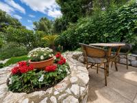 Perivolakia Garden View - Rafina Stay near Airport - Chambres d'hôtes Rafína
