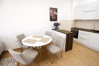 Luxury hilltop apartment with parking & sea view - B&B Budva