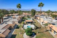 Entire Single Story Condo Furnished - B&B Palm Desert