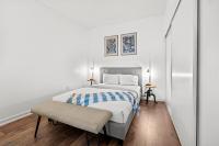 2BR • 2 Bath • 7 Guests • Free Parking • Near CN Tower - By HOSTIA - B&B Toronto