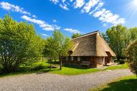 Kembser Cottage - Reetdachhaus - B&B Behrensdorf