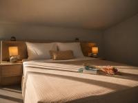 Superior One-Bedroom Apartment with Balcony