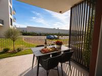 Hugo Luxury Umag - New Apt with Garden & Parking - B&B Umag
