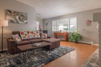 Downtown WestChester Casa with King Beds - B&B Anchorage