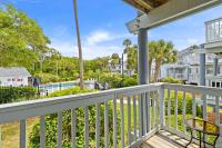 Lagoon Villa 9 - Superb Villa by Pool! Short Walk to Beach - B&B Isle of Palms