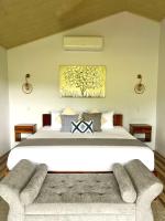 Arenal Volcano View Villa Luna 2 King Bed & Jacuzzi - B&B La Fortuna