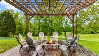 The Luxe/ Hot Tub/ On Bright Leaf Golf Course - B&B Harrodsburg