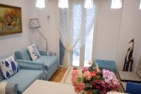 h2h Erato # Metro in 1min to airport, 5' Port, Marina Zea, Wifi, Tech, Luxury - B&B Pireo