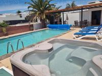 Villa AXIA by Villitas - B&B spiaggia di Blanca