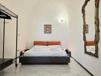 Old Town, Spacious Flat by the Sea and WiFi - Chambres d'hôtes Loano
