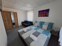 Holiday Apartman - B&B Mórahalom