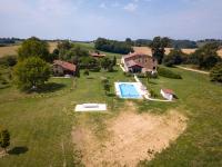 Detached holidayhome with swimming pool, 3 bedrooms - Ferienwohnung Peyrusse-Grande