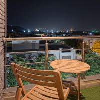 Stylish 2BR Apartment with Balcony and Margalla View E-11 - B&B Islamabad