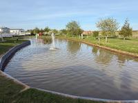 Meadow Lakes 10 - Golden Palm Resort - overlooking fishing lake - wifi, bed linen - Meadow Lakes Caravan & Lodge Hire - Chambres d'hôtes Chapel Saint Leonards