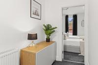 Cheadle l 2-Bed Flat l Near Airport & Christie - Chambres d'hôtes Cheadle