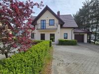Family Villa with jacuzzi Gdańsk - B&B Kowale