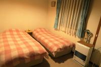 Chambre Lits Jumeaux avec Salle de Bains