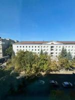 Апартаменти в центрі з ДИТЯЧОЮ кімнатою - B&B Dnipró