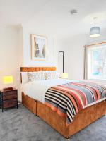 New 4BR Home 2 Private Parking, Sleeps 5 - Chambres d'hôtes Drayton