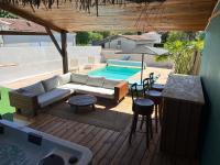 Piscine chauffée, spa & ambiance paillote proche des plages de Fouras - Bed and Breakfast Lussant