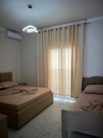 Kejdi Golem Central Apartment - B&B Golem