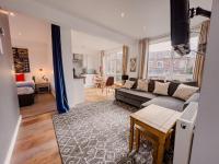 SUNNY for 4 -Free Parking - Broadhurst Court Flat 3 - B&B Stockport
