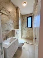 Maresa 8 - Bed and Breakfast Čanj