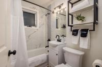 Downtown Nordic Studio - King Bed - Walkable - B&B Anchorage