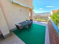 Apartments in Crikvenica 41042 - B&B Crikvenica