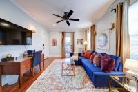Elegant and Colorful 1BR with Covered Porch - B&B Charlotte