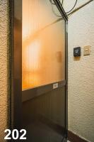 MOONLIGHT KEISEI KOIWA HOTEL 2-Minute Walk from Keisei Koiwa Station Washer & Dryer Included Completely Non-Smoking Perfect for Long Stays Direct Access to Ueno, Asakusa, and Narita Airport - Chambres d'hôtes Tokyo