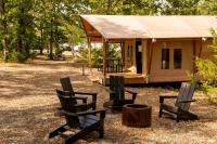 Glamping Tent, Hike, Smore Vibes - B&B Branson
