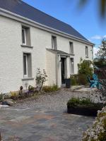 Sweet Lamb Farmhouse - B&B New Ross