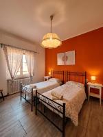 B&B vicino a Lecco - Colazione, Pranzo, Camere - Fronte stazione - Ferienwohnung Valmadrera-Caserta