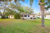 Cozy Florida House 10 Min Drive to Beach - B&B Clearwater