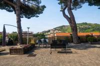 800m to the Beach, Private Parking - Sunny Apartment - Chambres d'hôtes Pietra Ligure