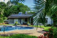 Luxurious Private Villa with Pool Near Sam Levys Village - B&B Harare