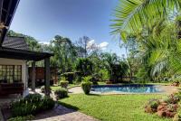 Luxurious Private Villa with Pool Near Sam Levys Village - B&B Harare