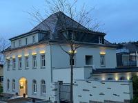 Stadtpalais Belle Etage - historische Villa nahe Theater und Soletherme - B&B Bad Elster