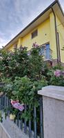 Casa delle Rose - sulla via per Assisi - Bed and Breakfast Bastia umbra
