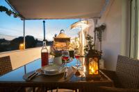 Charming Studio with BBQ Near Airport & Old Town - B&B Kanáli