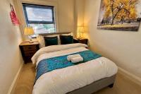 Character Bedford Apartment with Two Bedrooms - B&B Bedford