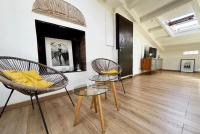 Casamea - T2, Clim, Plage 2min, Vieille Ville - Chambres d'hôtes Ajaccio