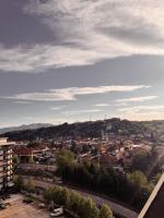 Cozy Stay in the Heart of Gjakova - Chambres d'hôtes Gjakova