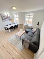 Beautiful 3 bedroom city central apartment - B&B Aalborg