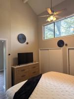 2 King Suites w/ Private Baths + Workspaces | LSU - B&B Baton Rouge