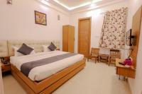The Little Pink Homestay Near Taj Mahal - B&B Agra